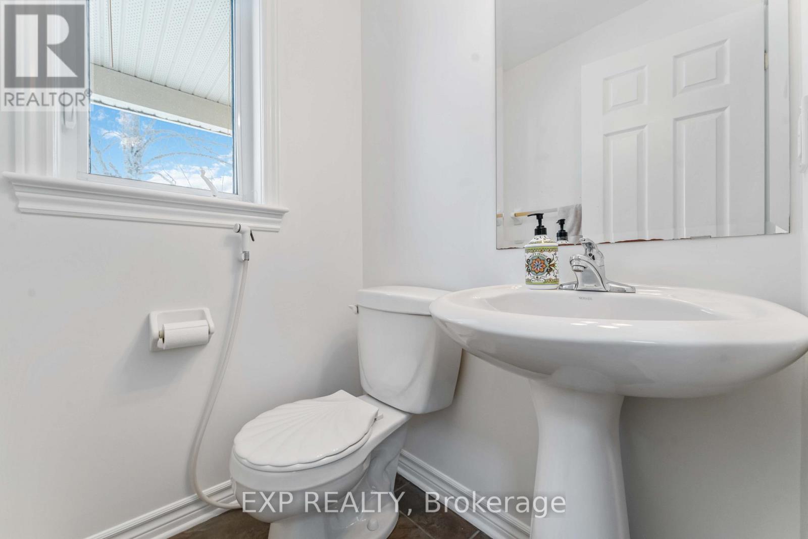 119 Anfield Crescent, Ottawa, Ontario  K2G 7B7 - Photo 6 - X12633748