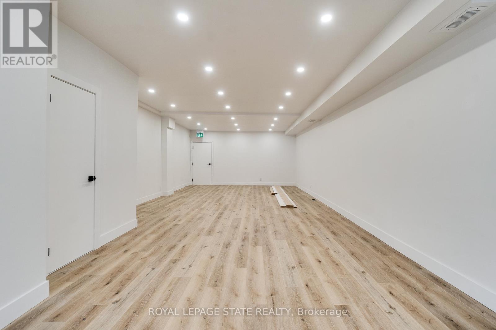 18 Barton Street E, Hamilton, Ontario  L8L 2V5 - Photo 19 - X12633560