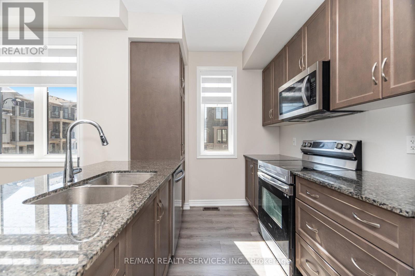 113 - 10 Birmingham Drive, Cambridge, Ontario N1R 0C6 - Photo 11 - X12633592