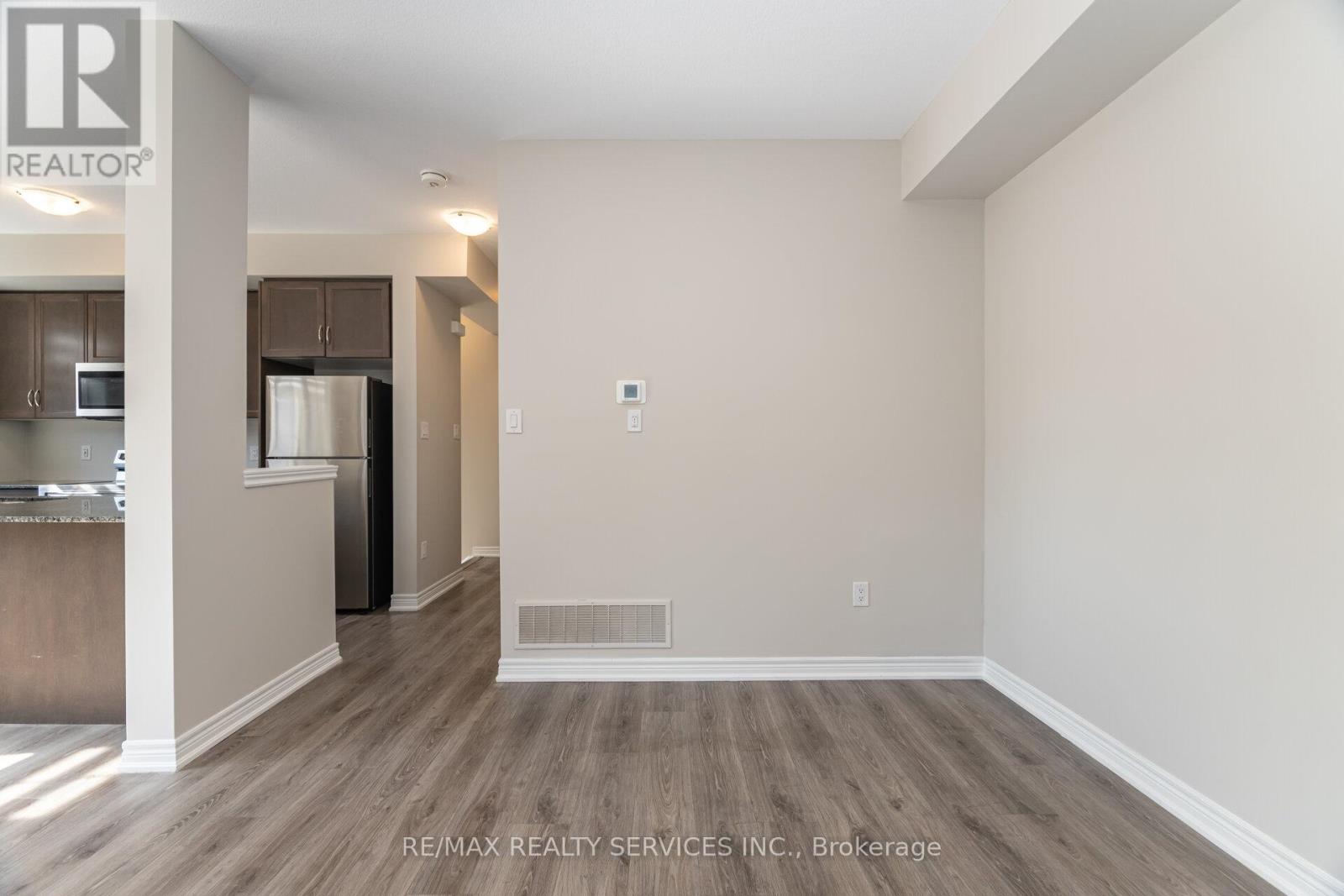 113 - 10 Birmingham Drive, Cambridge, Ontario N1R 0C6 - Photo 14 - X12633592