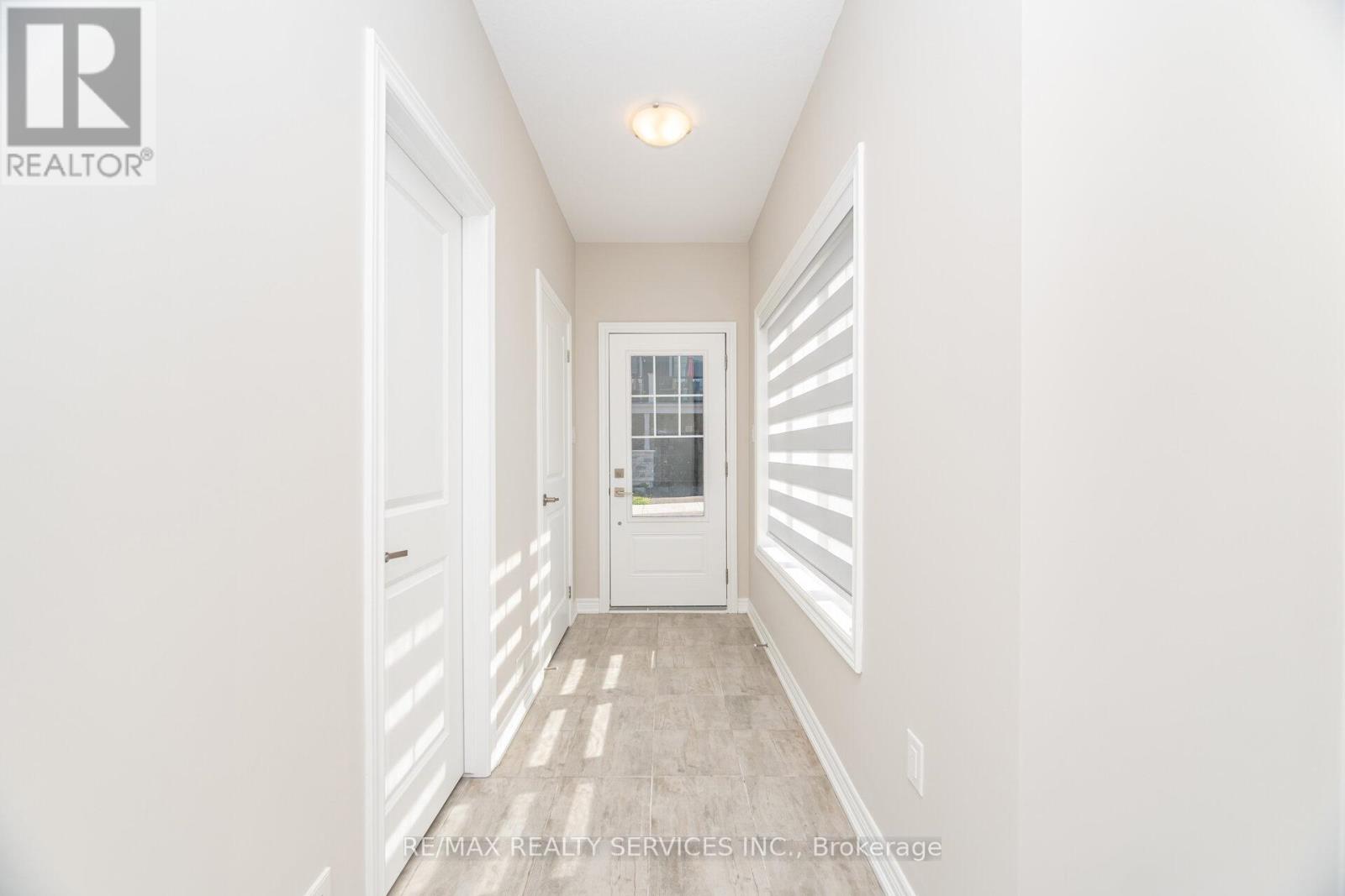 113 - 10 Birmingham Drive, Cambridge, Ontario N1R 0C6 - Photo 4 - X12633592