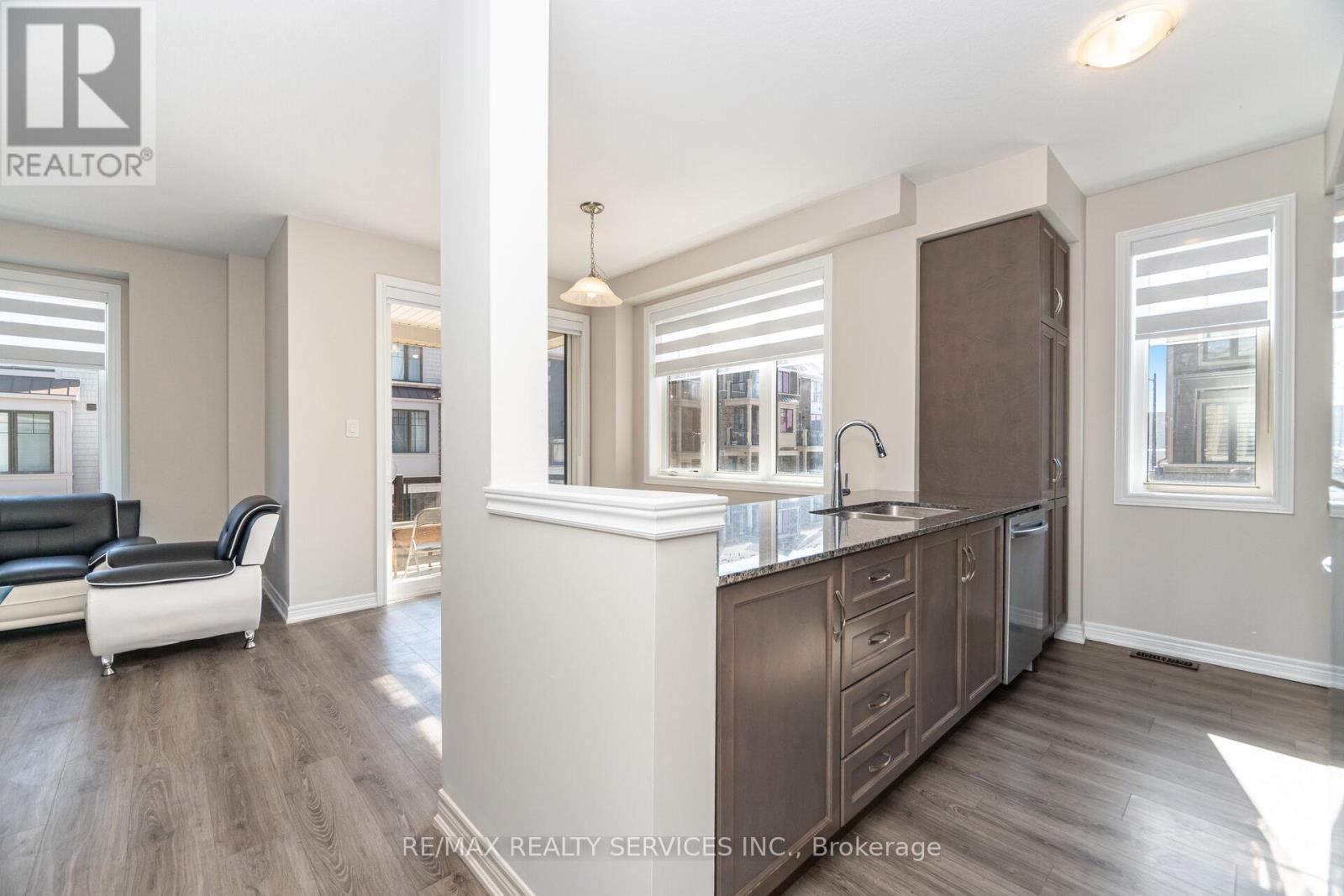 113 - 10 Birmingham Drive, Cambridge, Ontario N1R 0C6 - Photo 8 - X12633592