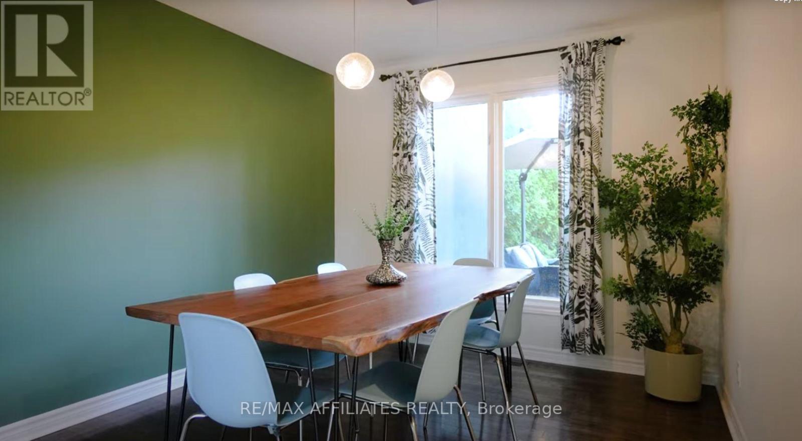 22 Inuvik Crescent, Ottawa, Ontario  K2L 1A2 - Photo 13 - X12597670