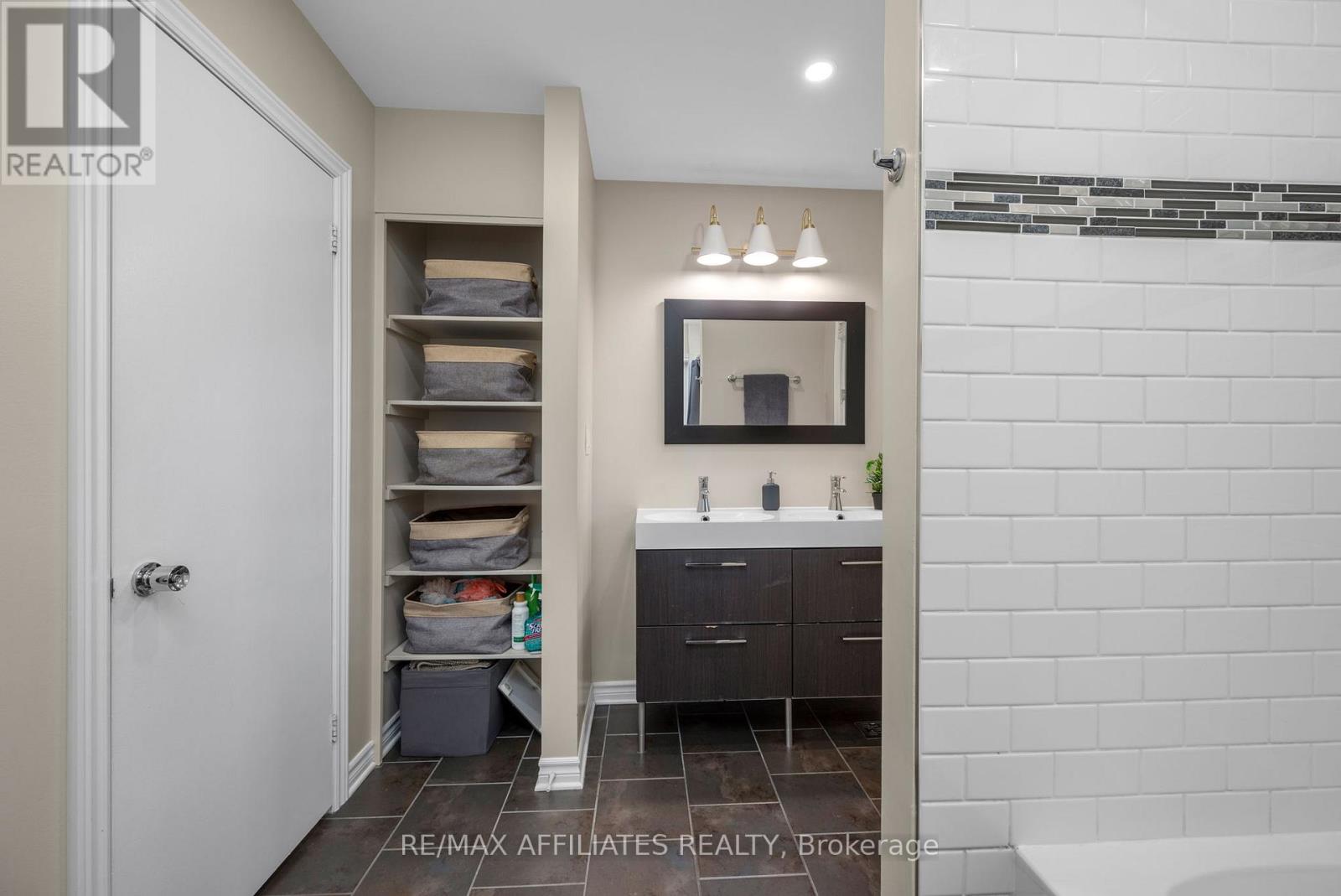 22 Inuvik Crescent, Ottawa, Ontario  K2L 1A2 - Photo 36 - X12597670