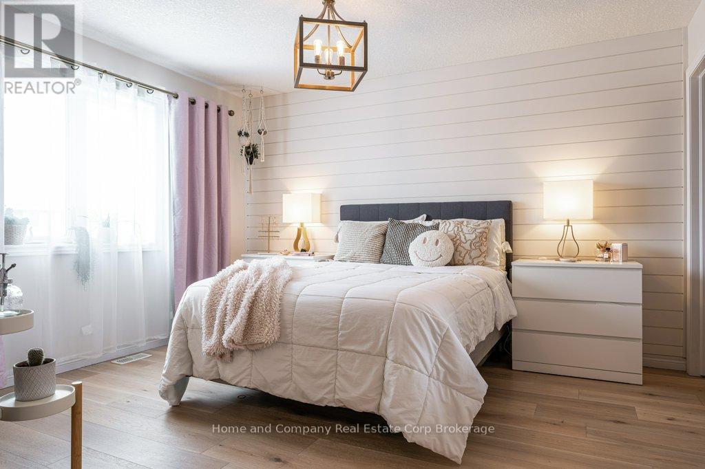 138 Brown Street, Stratford, Ontario  N5A 0B8 - Photo 14 - X12633730