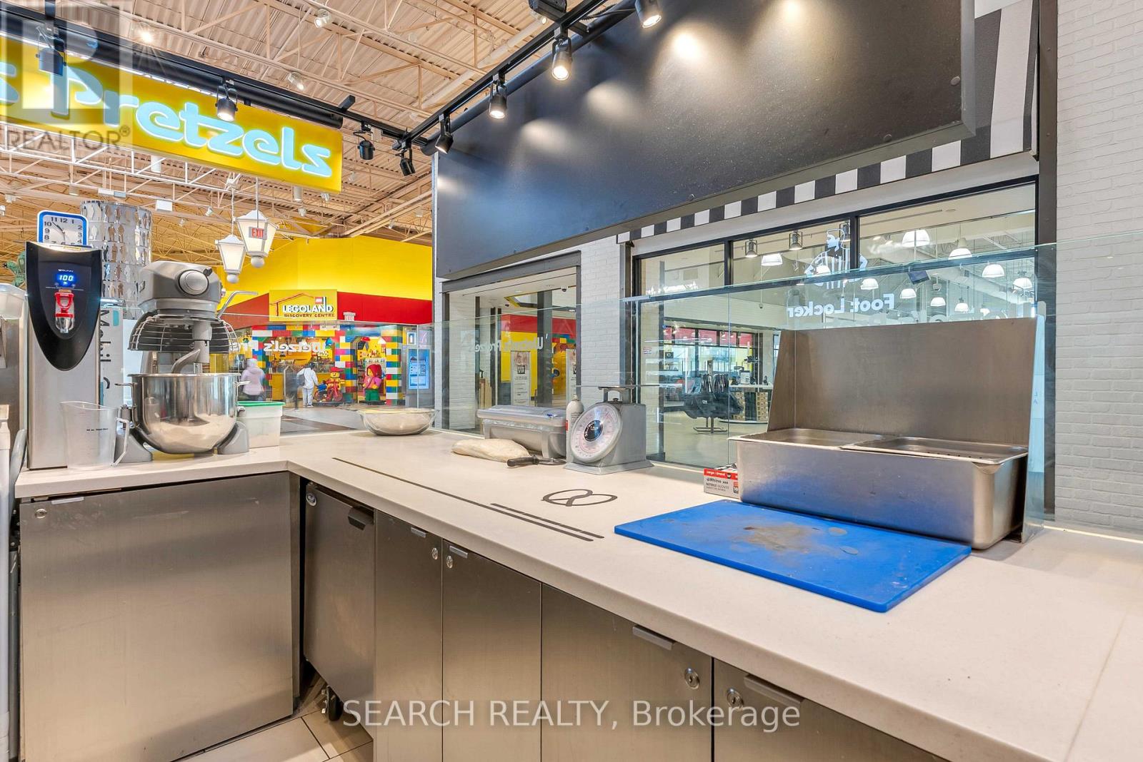 1 Bass Pro Mills Drive, Vaughan, Ontario  L4K 5W4 - Photo 14 - N12568598