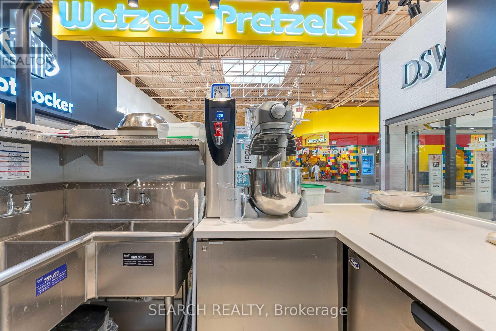 1 Bass Pro Mills Drive, Vaughan, Ontario  L4K 5W4 - Photo 13 - N12568598