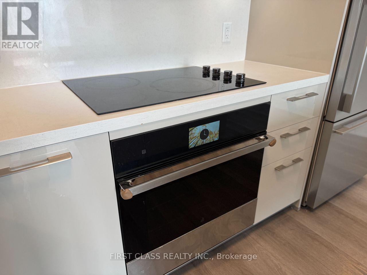 707 - 8 Water Walk Drive, Markham, Ontario  L3R 6L4 - Photo 7 - N12621416