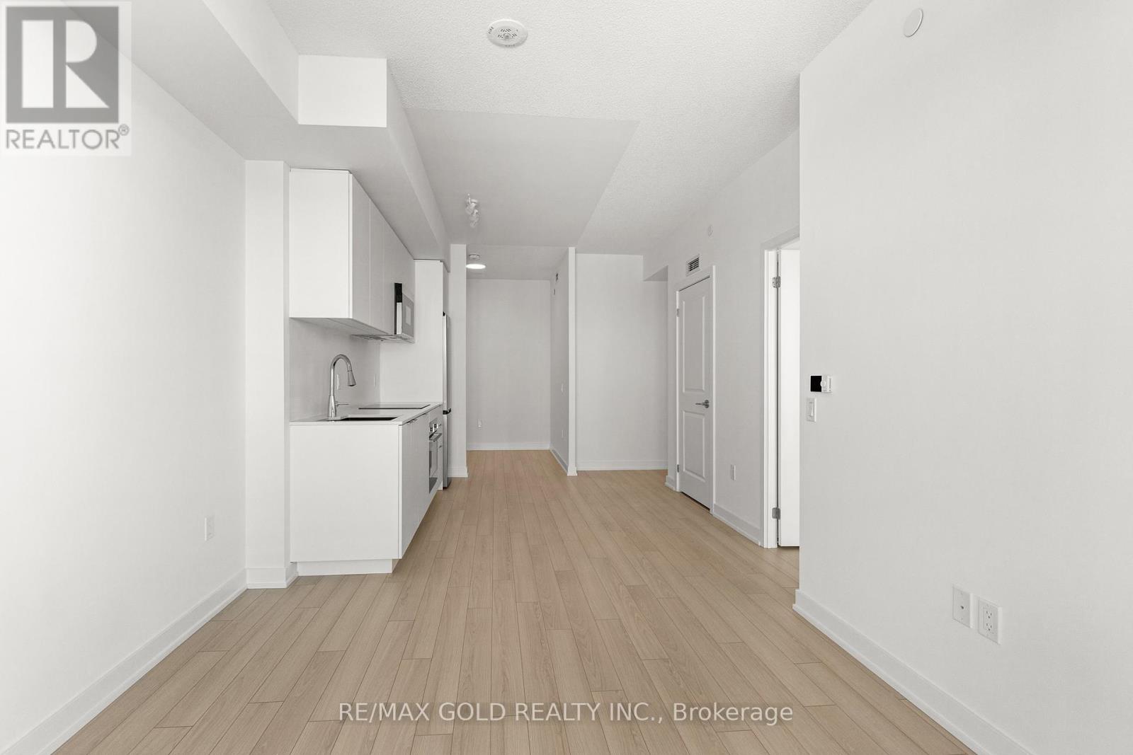 720 - 15 Skyridge Drive, Brampton, Ontario  L6P 4S7 - Photo 9 - W12632834