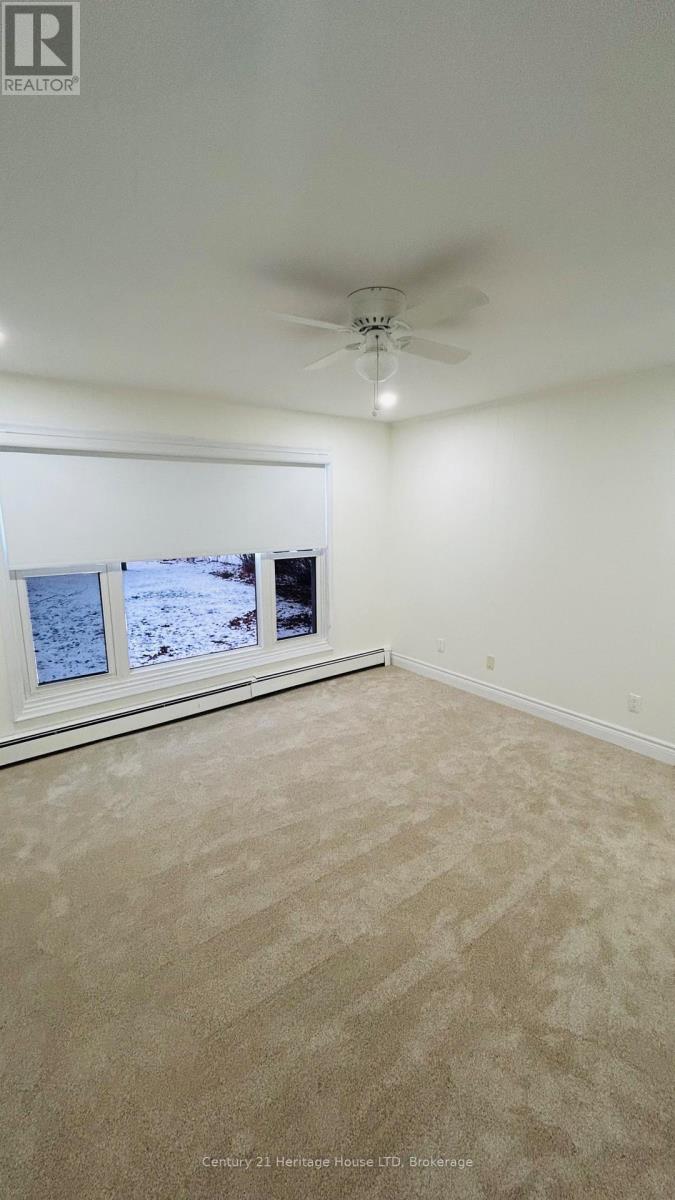 500 Lakeshore Road, Fort Erie, Ontario L2A 1B5 - Photo 11 - X12603774