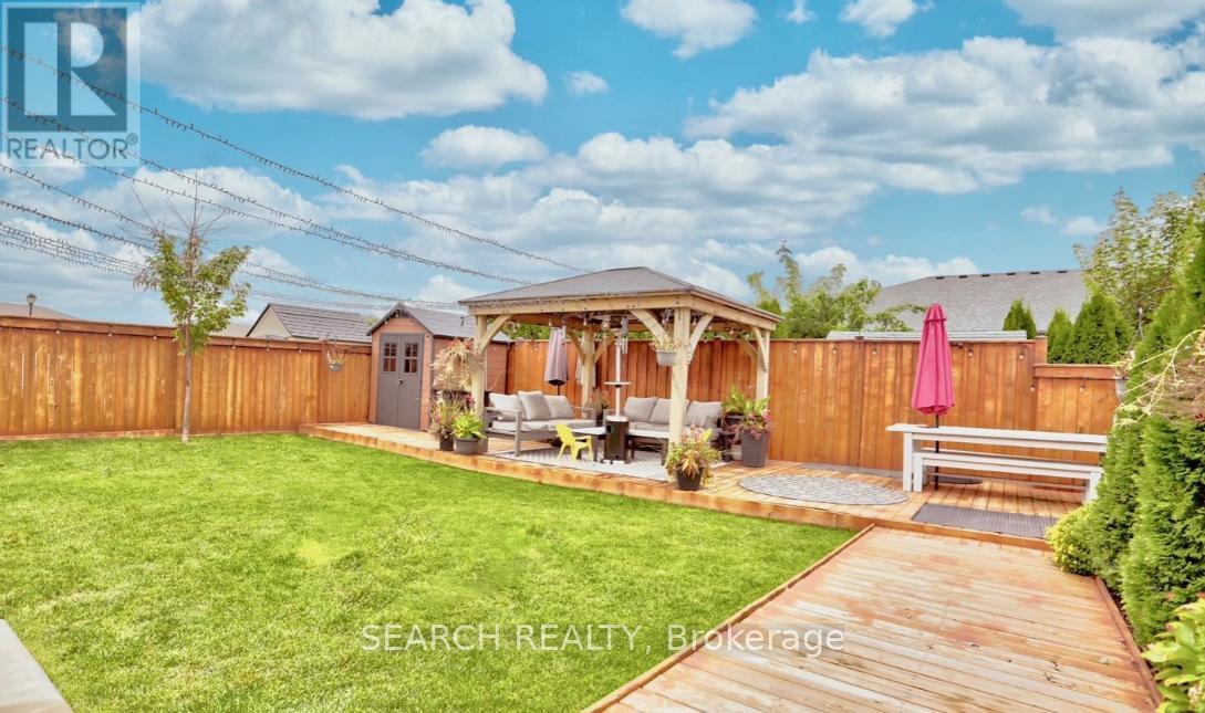 208 Summerset Place, Chatham-Kent, Ontario  N7L 0G4 - Photo 7 - X12579712