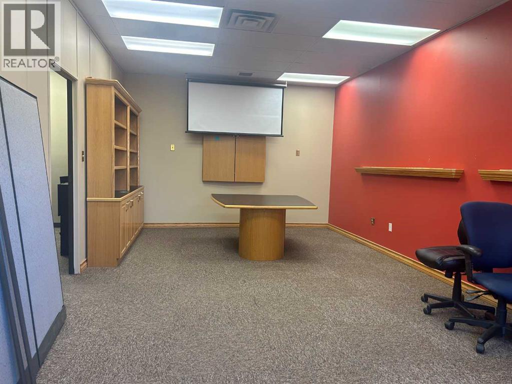 205, 1601 Dunmore Road Se, Medicine Hat, Alberta  T1A 1Z8 - Photo 2 - A2182435