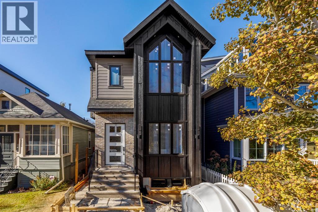 727 15 Street Nw, Calgary, Alberta  T2N 2B3 - Photo 3 - A2264155