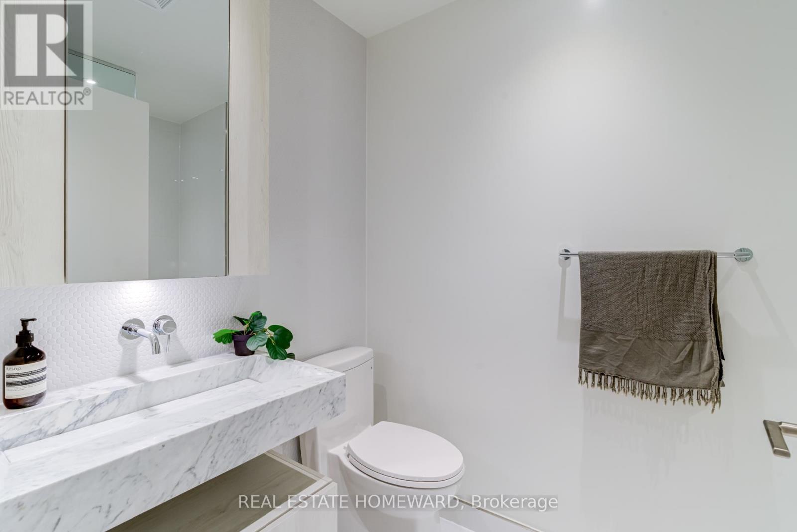 1403 - 11 Yorkville Avenue, Toronto, Ontario  M4W 0B7 - Photo 24 - C12633640