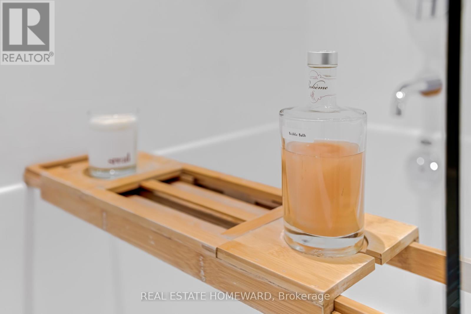 1403 - 11 Yorkville Avenue, Toronto, Ontario  M4W 0B7 - Photo 27 - C12633640