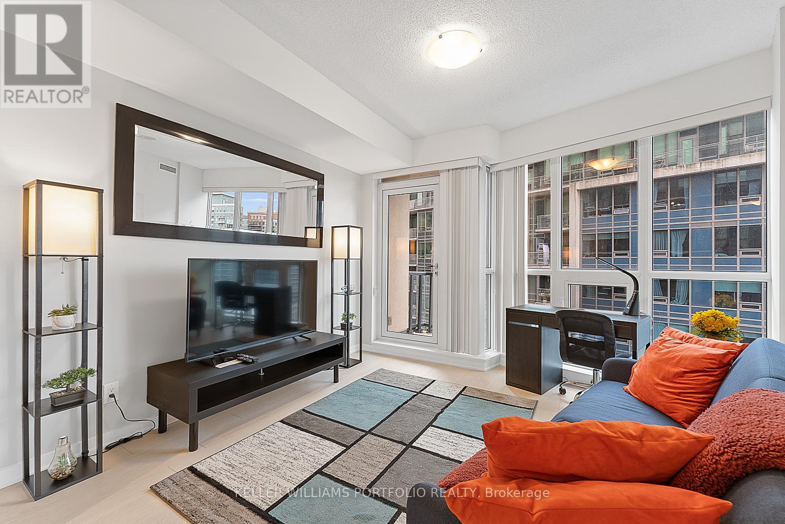 1703 - 51 East Liberty Street, Toronto, Ontario  M6K 3P8 - Photo 9 - C12633642