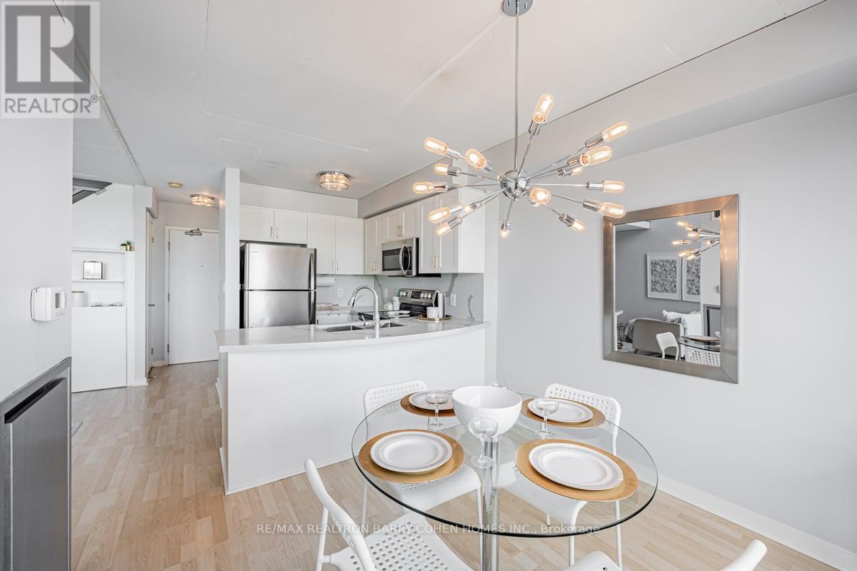 Ph 803 - 800 King Street W, Toronto, Ontario  M5V 3M7 - Photo 6 - C12633648