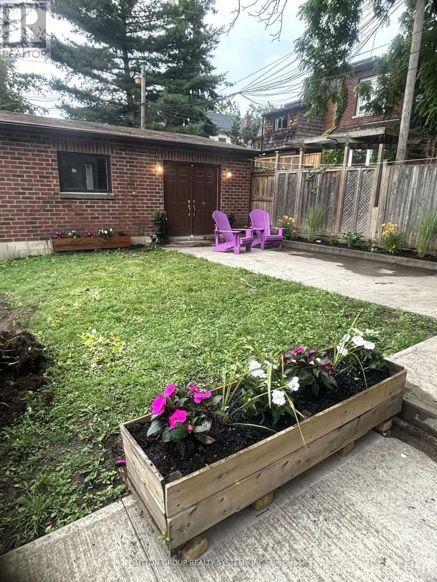 Main - 628 Christie Street, Toronto, Ontario  M6G 3E5 - Photo 13 - C12633658