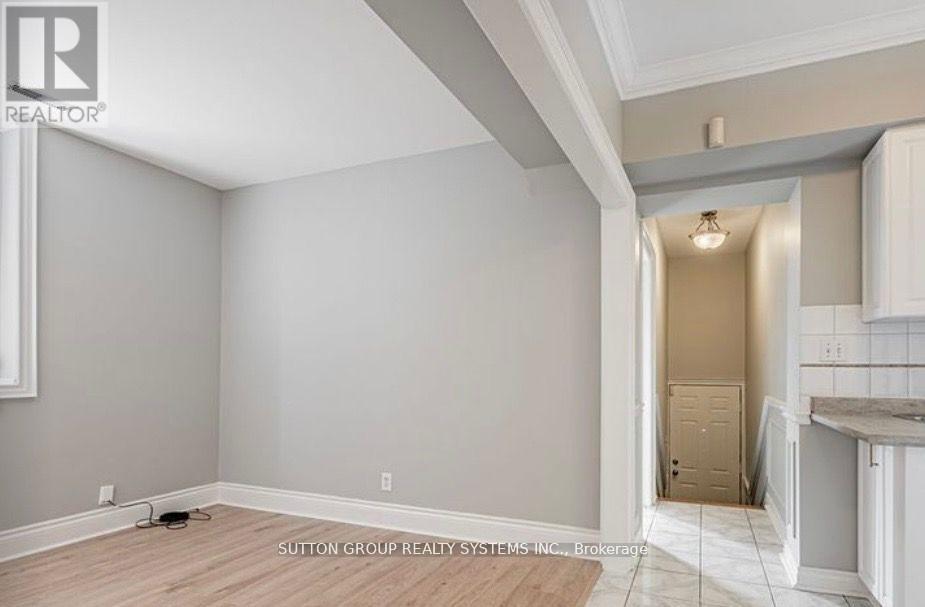 Main - 628 Christie Street, Toronto, Ontario  M6G 3E5 - Photo 9 - C12633658