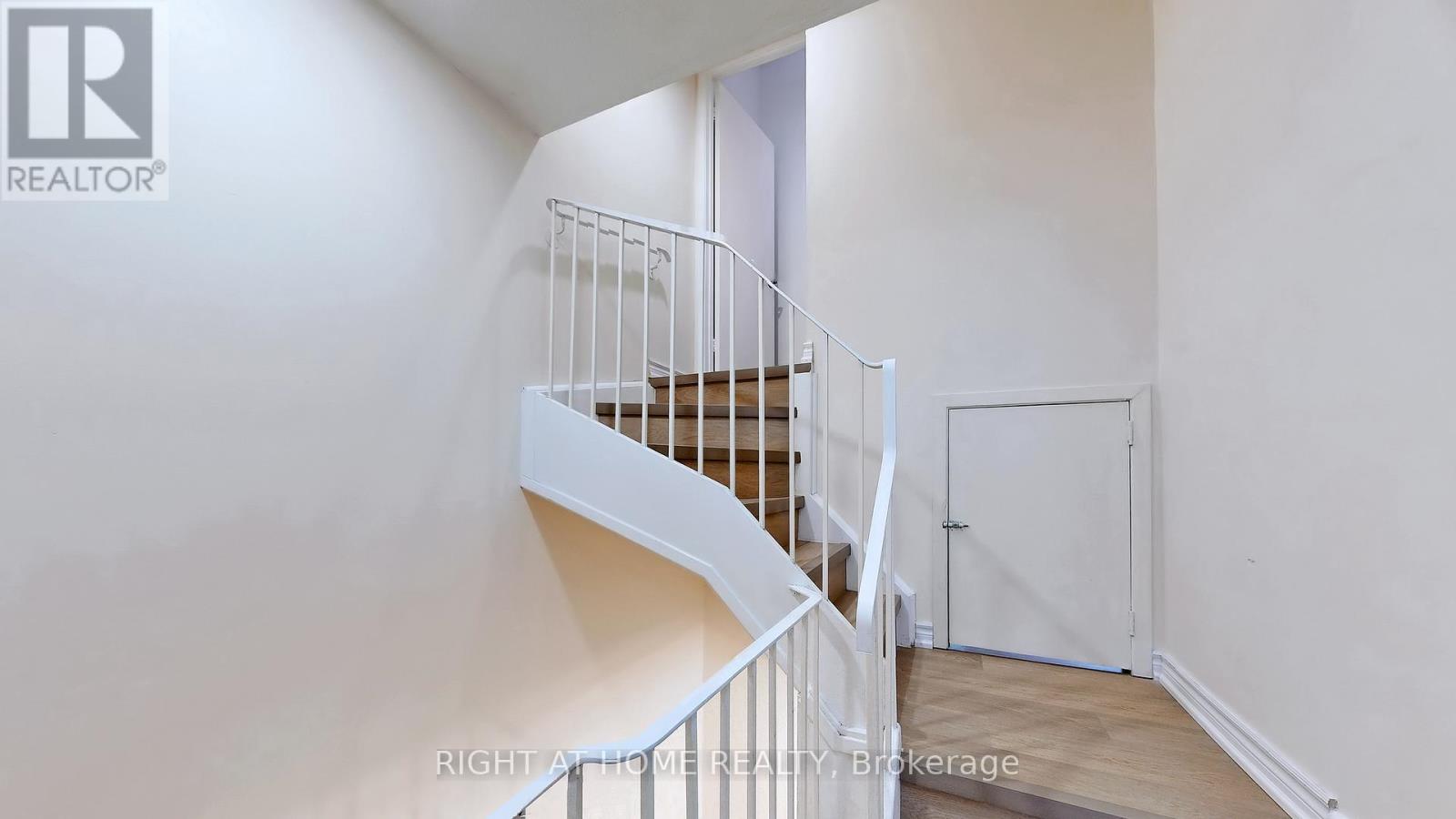 82 - 1209 Queen Street E, Toronto, Ontario  M4M 3H4 - Photo 12 - E12633610