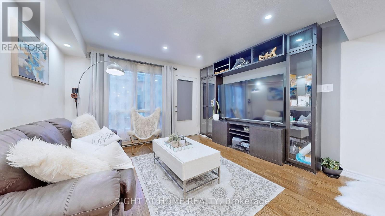 82 - 1209 Queen Street E, Toronto, Ontario  M4M 3H4 - Photo 4 - E12633610