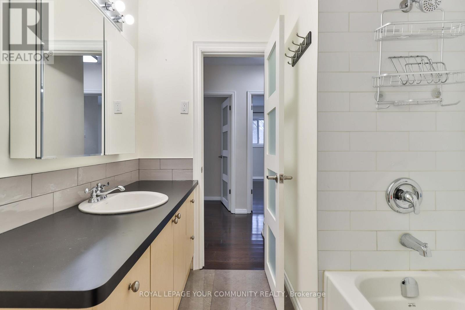 20 Burnview Crescent, Toronto (Woburn), Ontario  M1H 1B5 - Photo 10 - E12633684