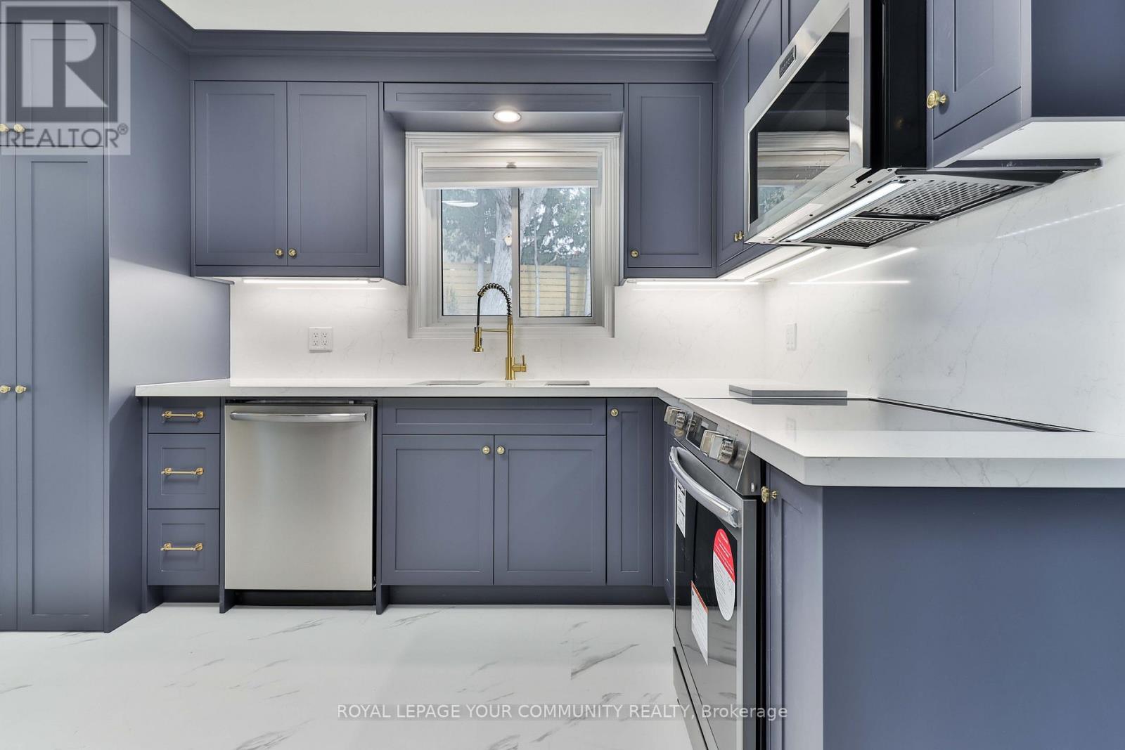 20 Burnview Crescent, Toronto (Woburn), Ontario  M1H 1B5 - Photo 7 - E12633684