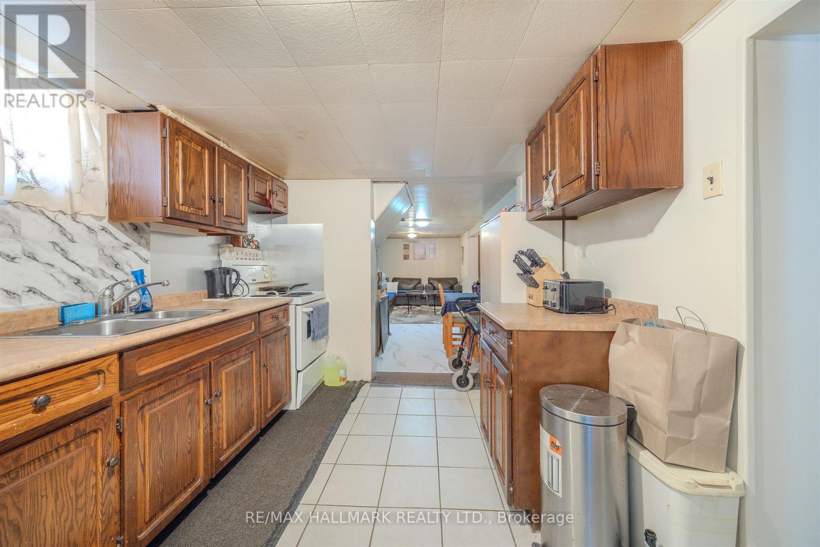 60 Newlands Avenue, Toronto, Ontario  M1L 1R9 - Photo 16 - E12633686