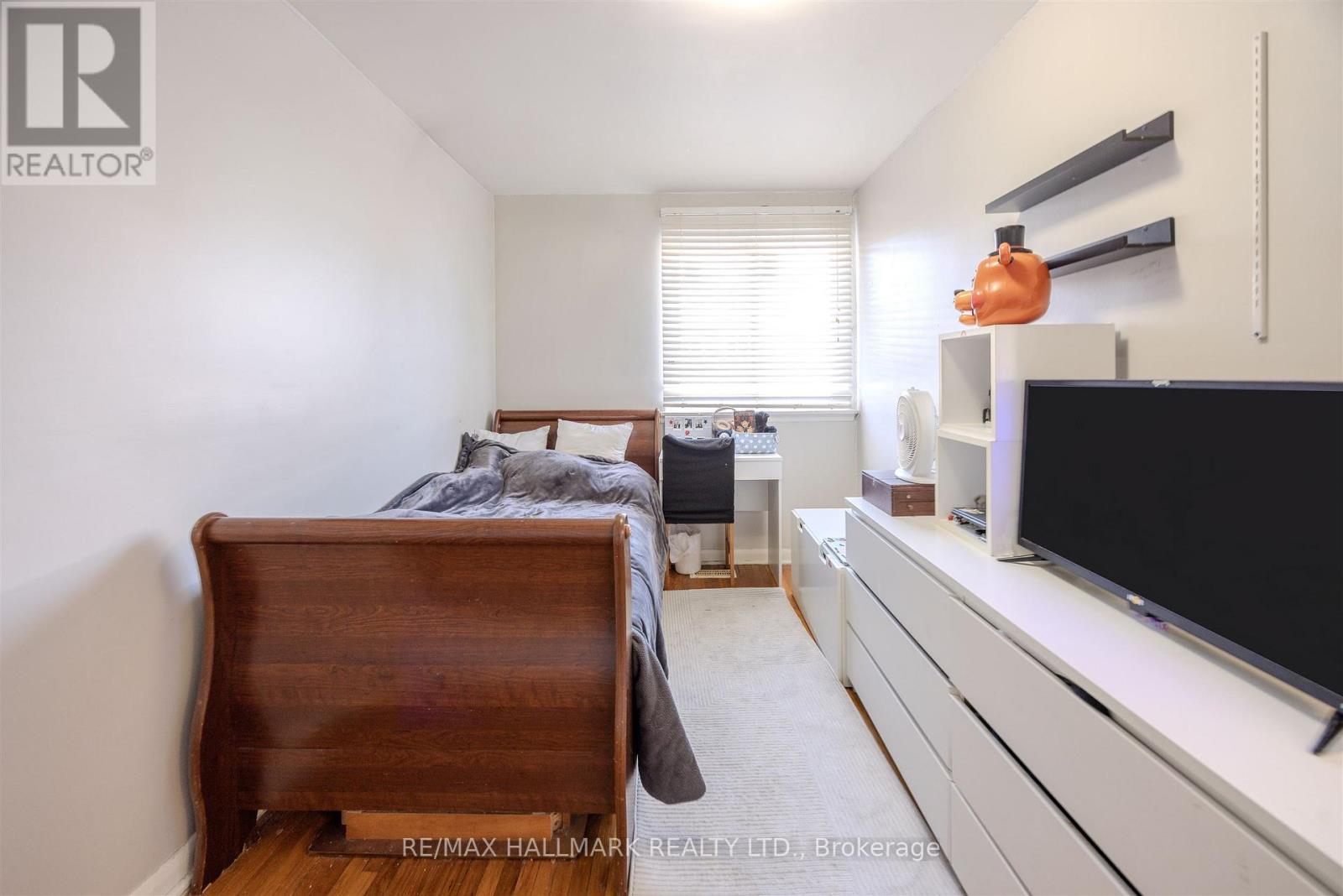 60 Newlands Avenue, Toronto, Ontario  M1L 1R9 - Photo 8 - E12633686