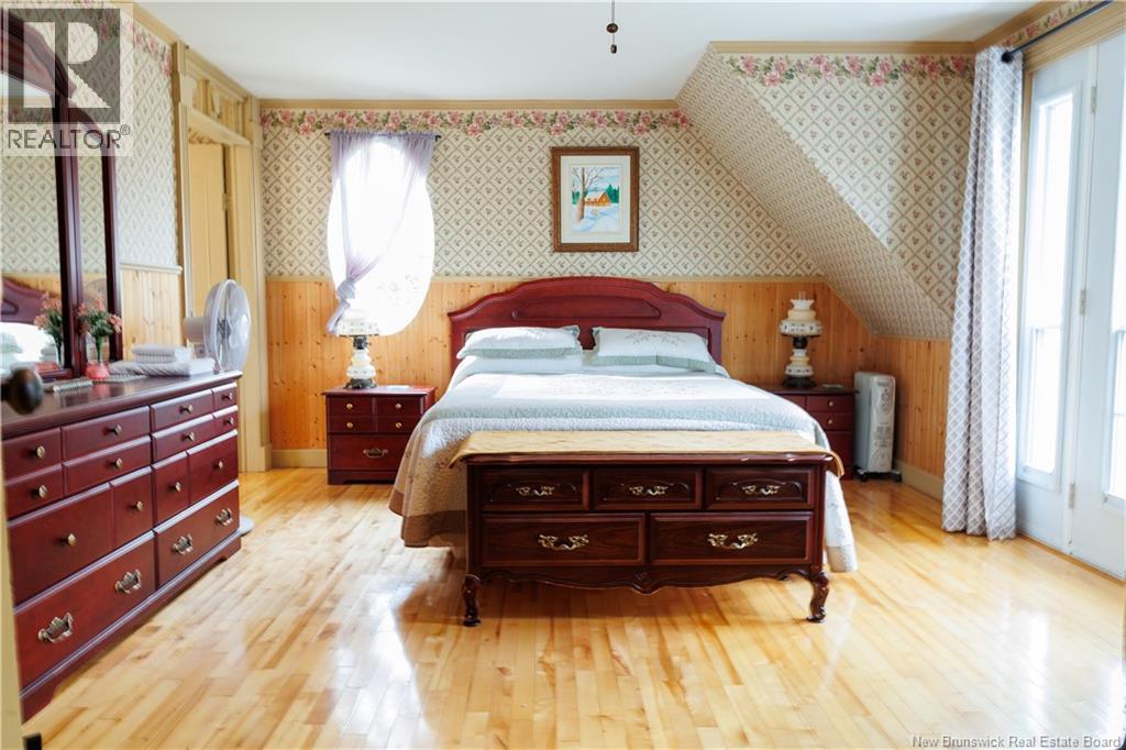 539 Boulevard St Pierre O, Caraquet, New Brunswick  E1W 1A3 - Photo 26 - NB131266