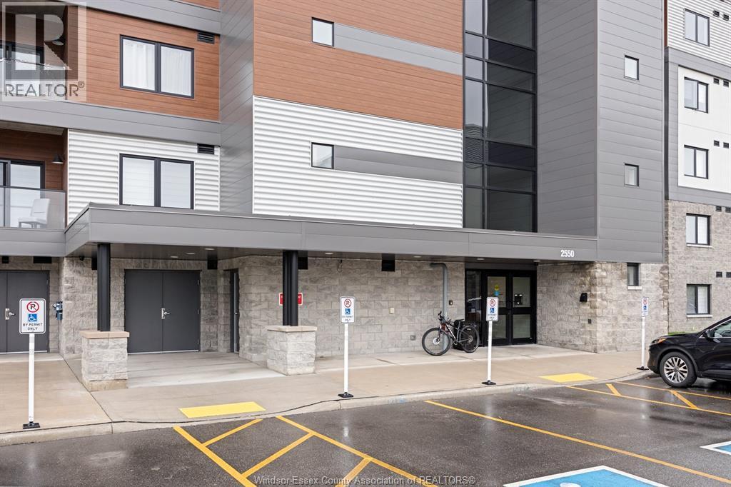 2550 Sandwich W Parkway Unit# 104, Lasalle, Ontario N9H 0A7 - Photo 2 - 25031677