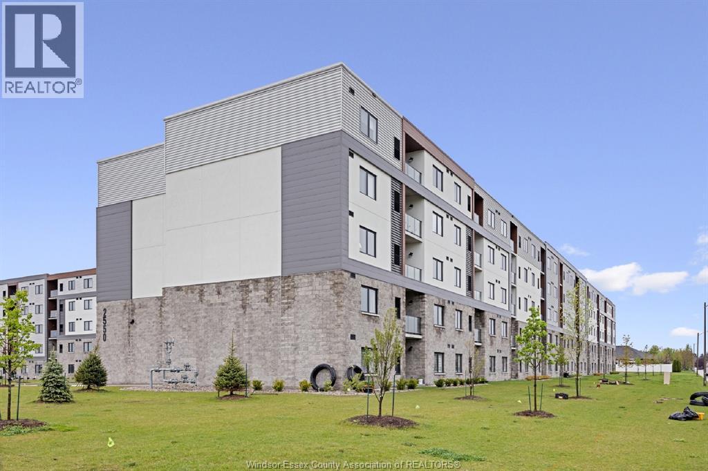 2550 Sandwich W Parkway Unit# 104, Lasalle, Ontario N9H 0A7 - Photo 3 - 25031677