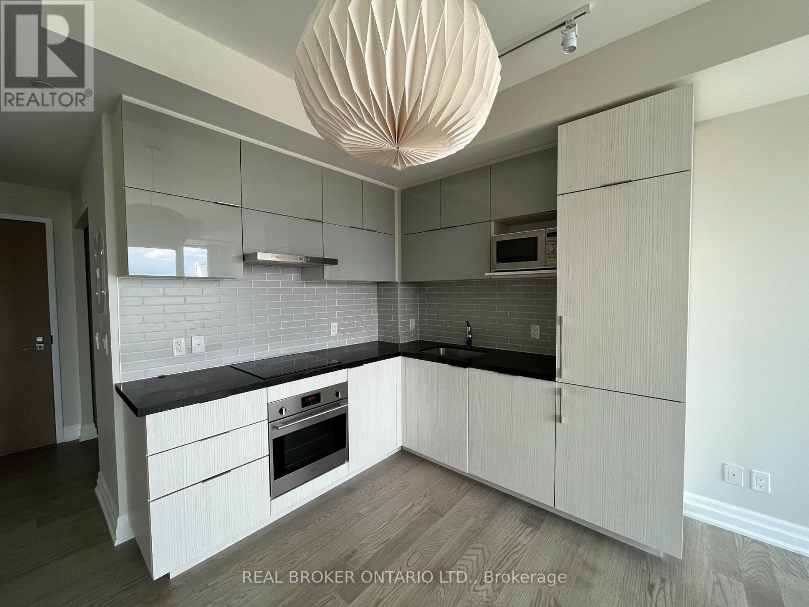 1111 - 8 Rouge Valley Drive, Markham (Unionville), Ontario  L6G 0G8 - Photo 6 - N12633618