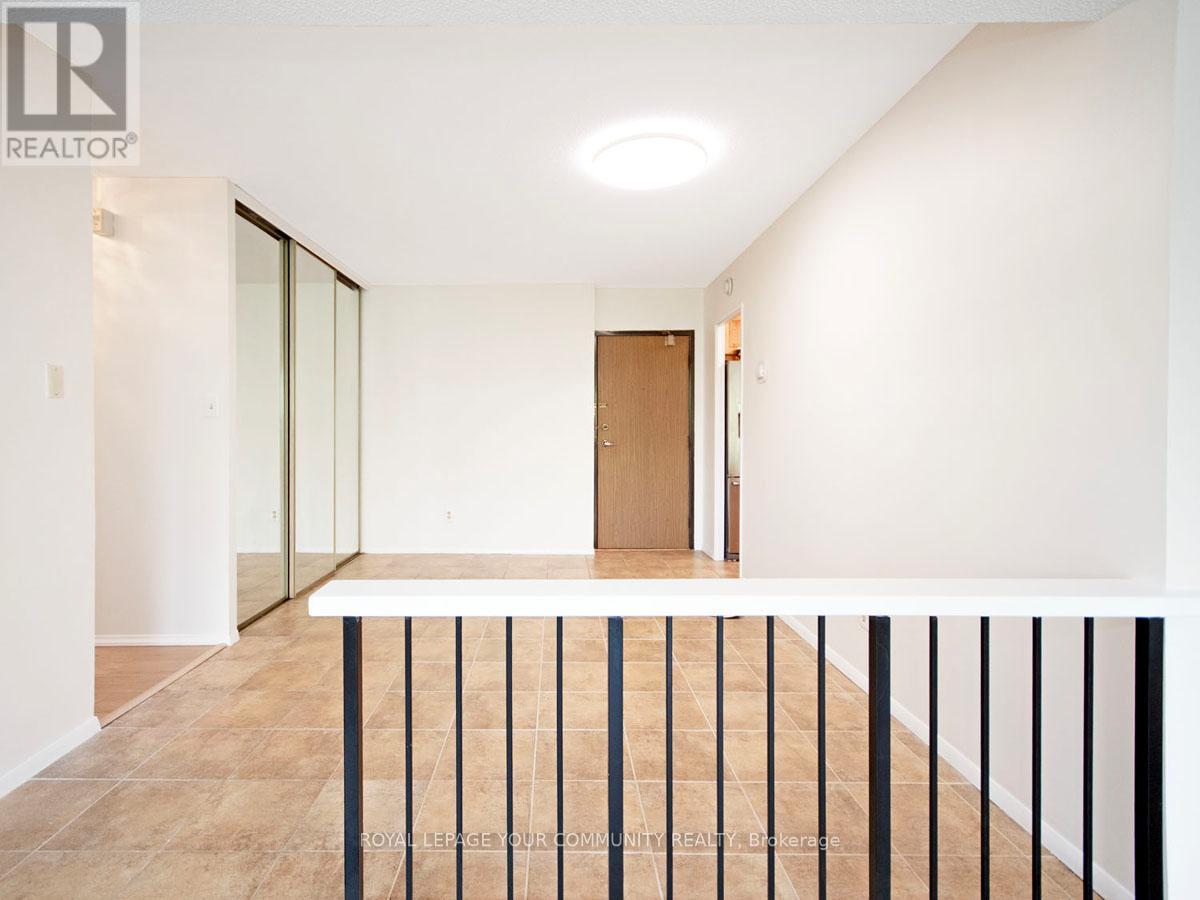 309 - 70 Baif Boulevard, Richmond Hill (North Richvale), Ontario  L4C 5L2 - Photo 5 - N12633624