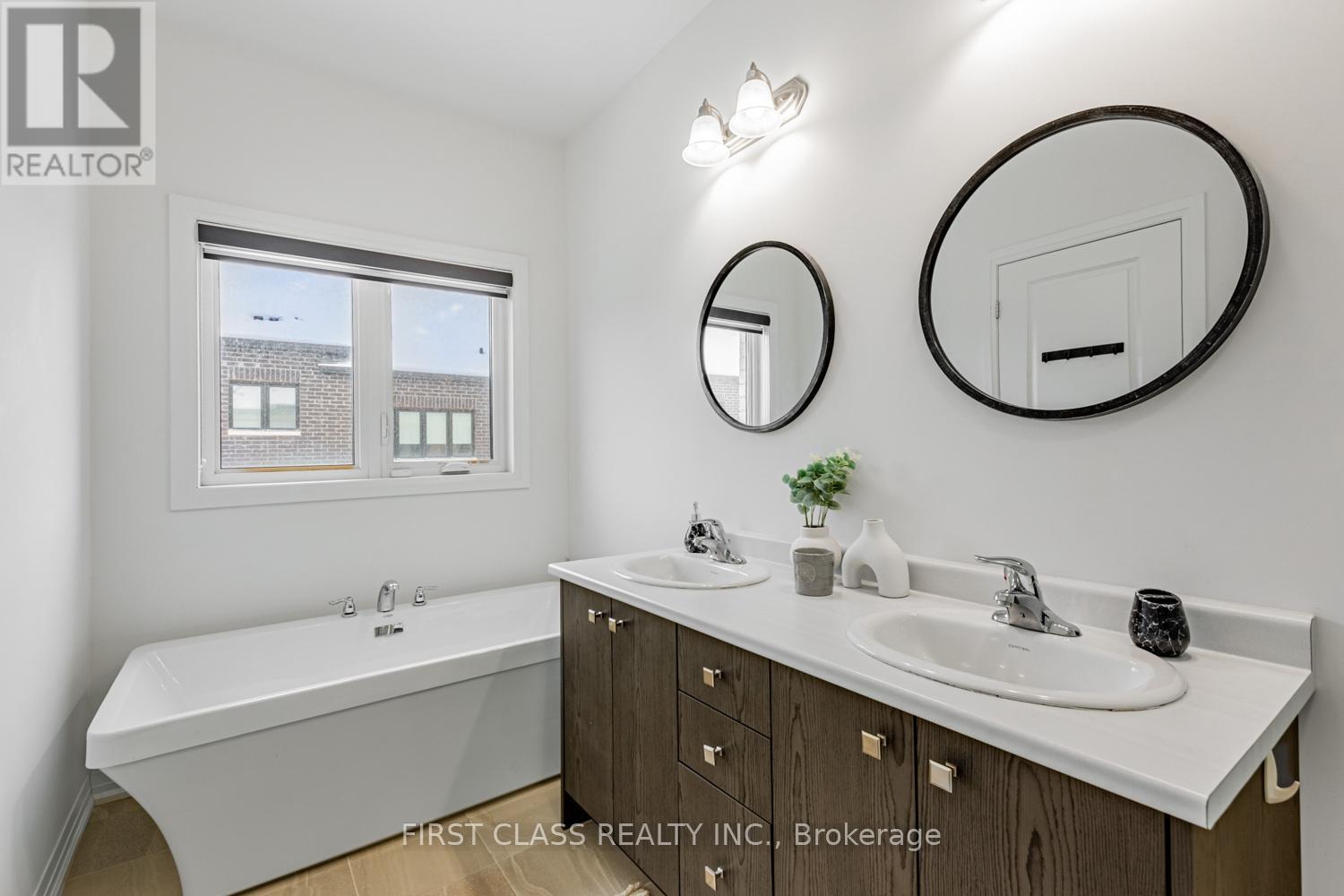 69 Mccague Avenue, Richmond Hill, Ontario  L4S 0J4 - Photo 30 - N12633718