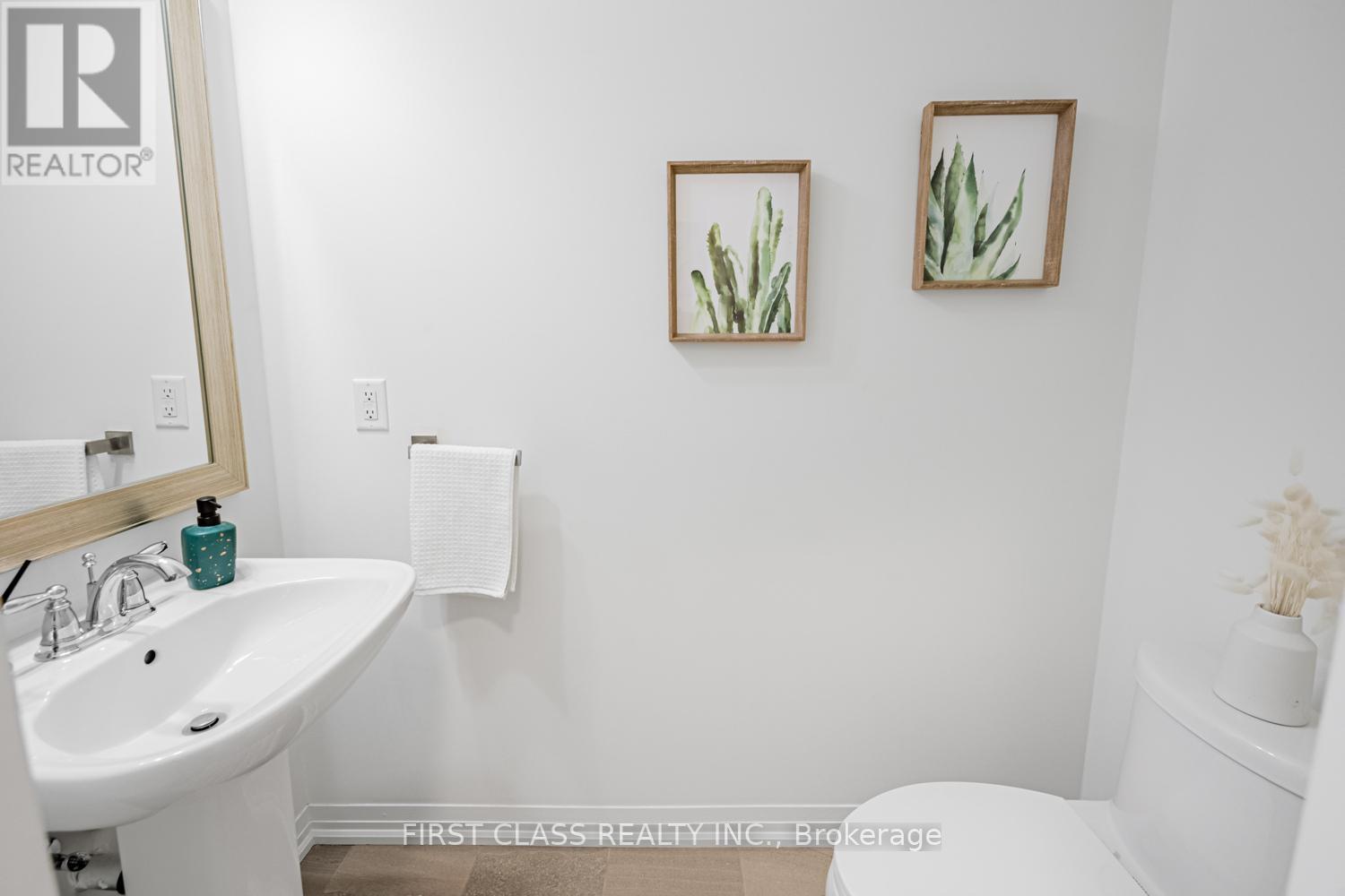 69 Mccague Avenue, Richmond Hill, Ontario  L4S 0J4 - Photo 6 - N12633718