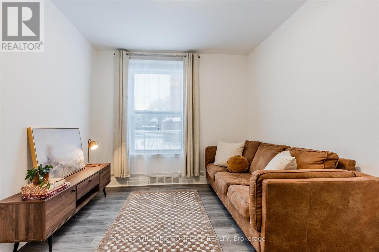 Main - 9 Stirton Street, Hamilton, Ontario  L8L 6E7 - Photo 2 - X12605144