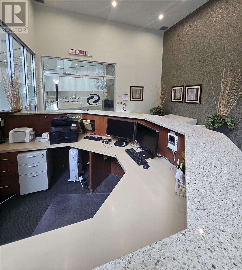 40 Elm Street Unit# 225, Sudbury, Ontario  P3C 1S8 - Photo 3 - 2121202