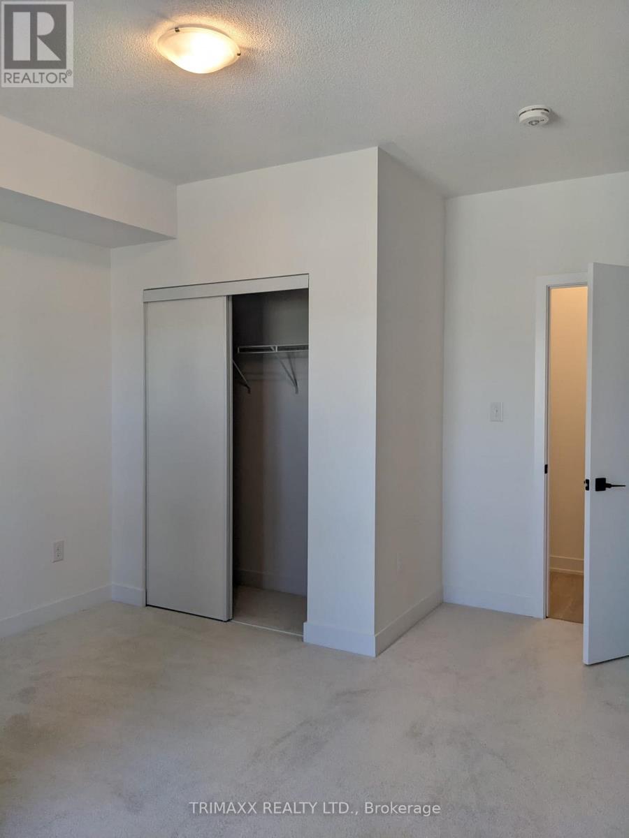 303 - 1 Chef Lane, Barrie (Innis-Shore), Ontario  L9J 0T1 - Photo 7 - S12633698