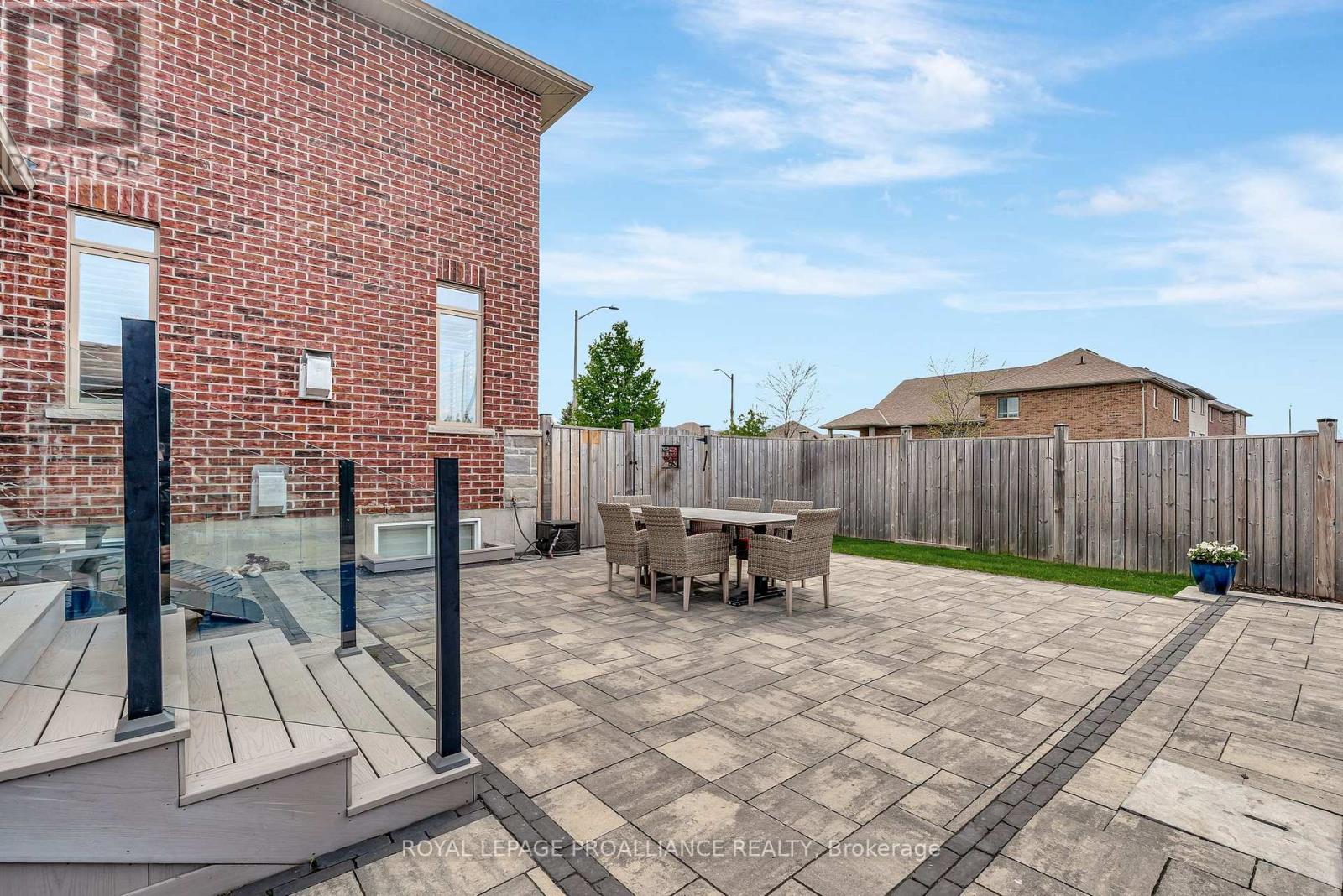 19 Scenic Drive, Belleville, Ontario  K8N 0C2 - Photo 36 - X12298144