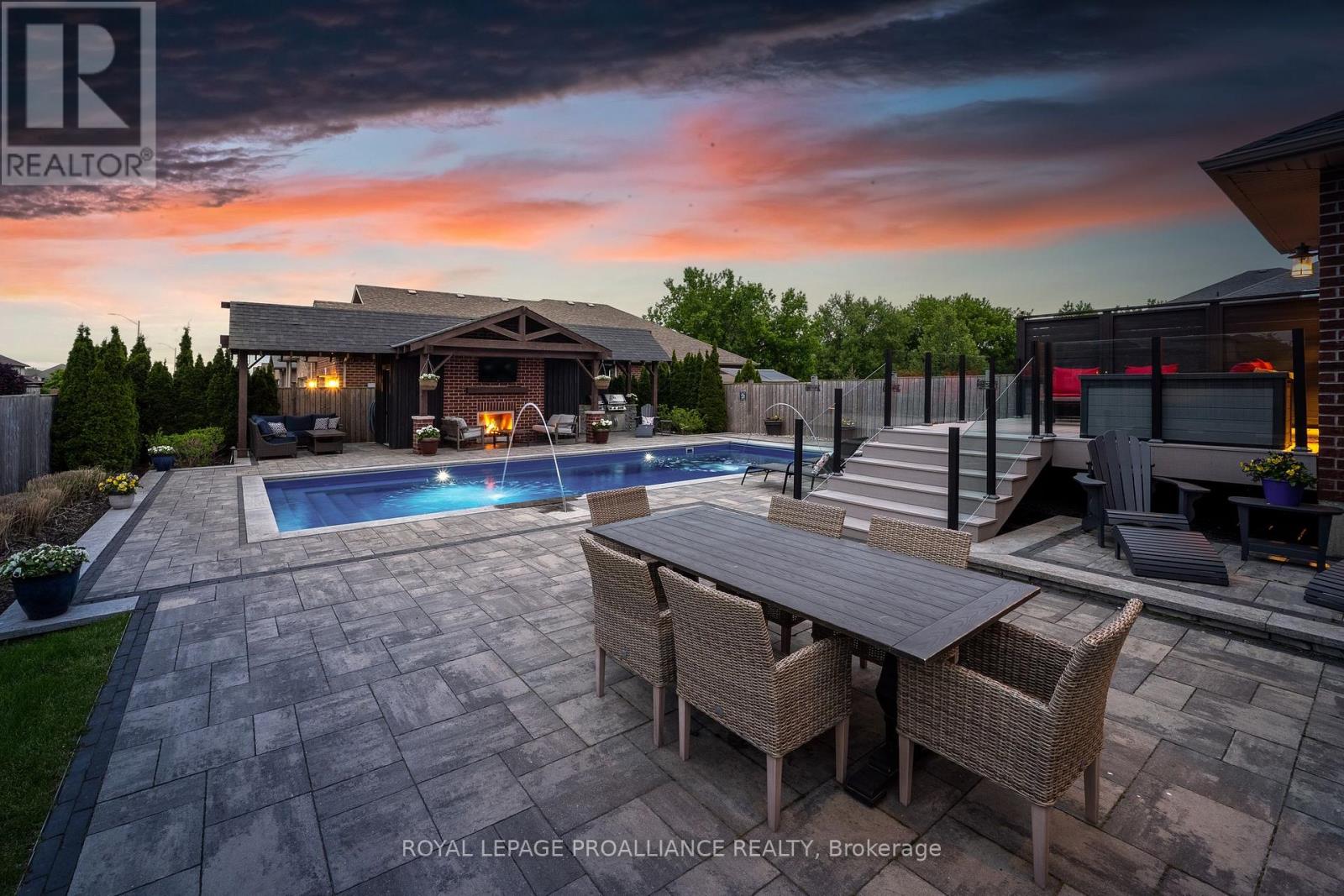 19 Scenic Drive, Belleville, Ontario  K8N 0C2 - Photo 45 - X12298144