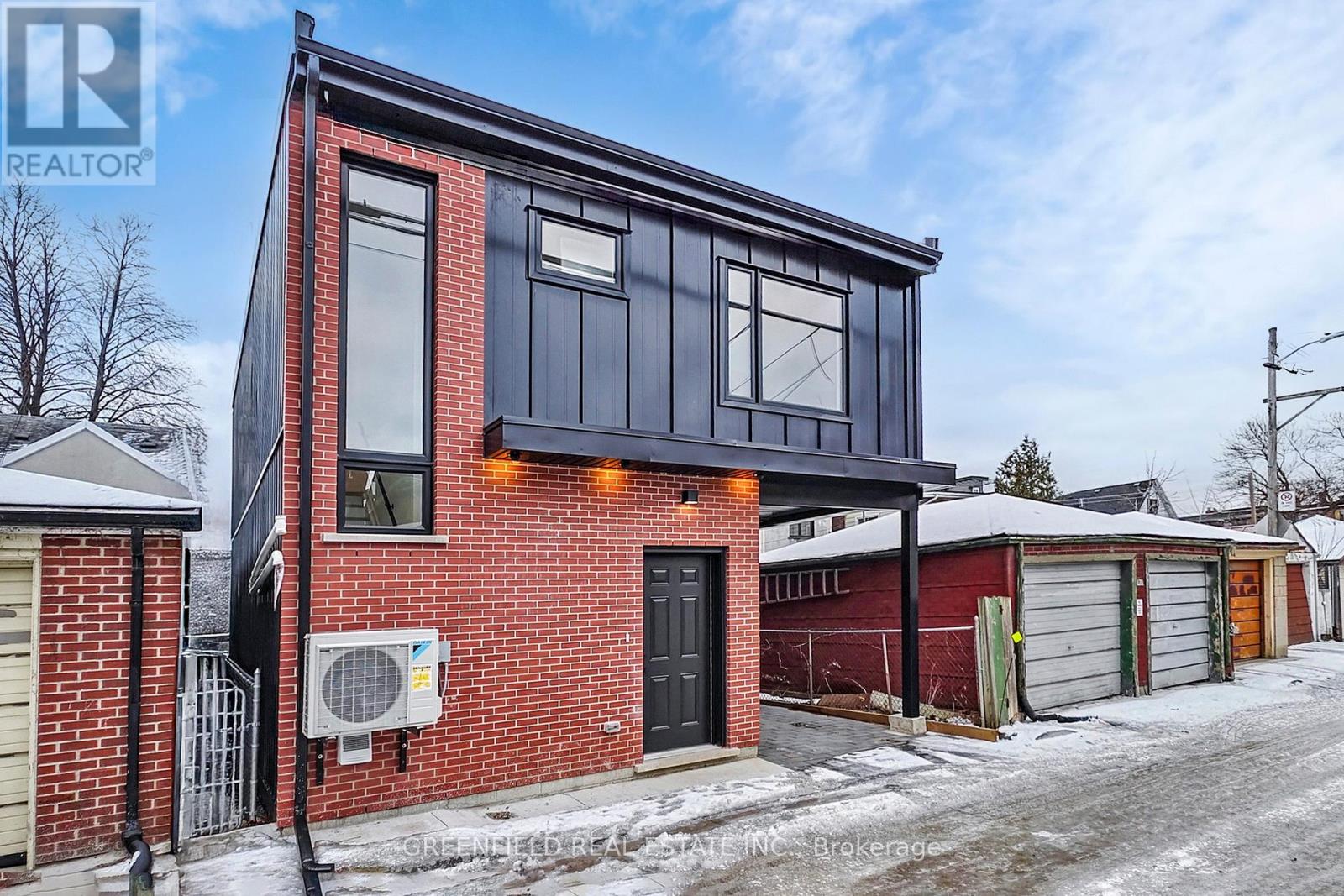 Laneway House - 168 Pearson Avenue, Toronto (Roncesvalles), Ontario  M6R 1G5 - Photo 44 - W12633574