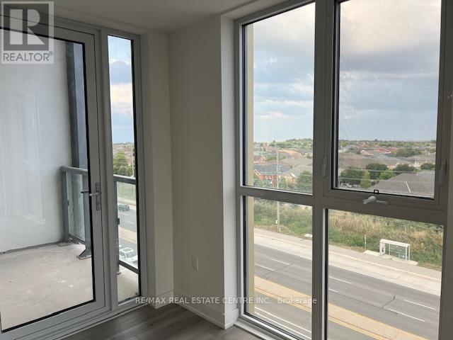 727 - 1005 Dundas Street, Oakville, Ontario  L6H 8C7 - Photo 19 - W12633602