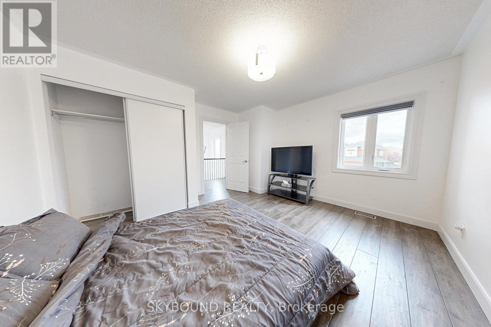 26 Bushberry Road, Brampton (Snelgrove), Ontario  L7A 1L3 - Photo 36 - W12633622