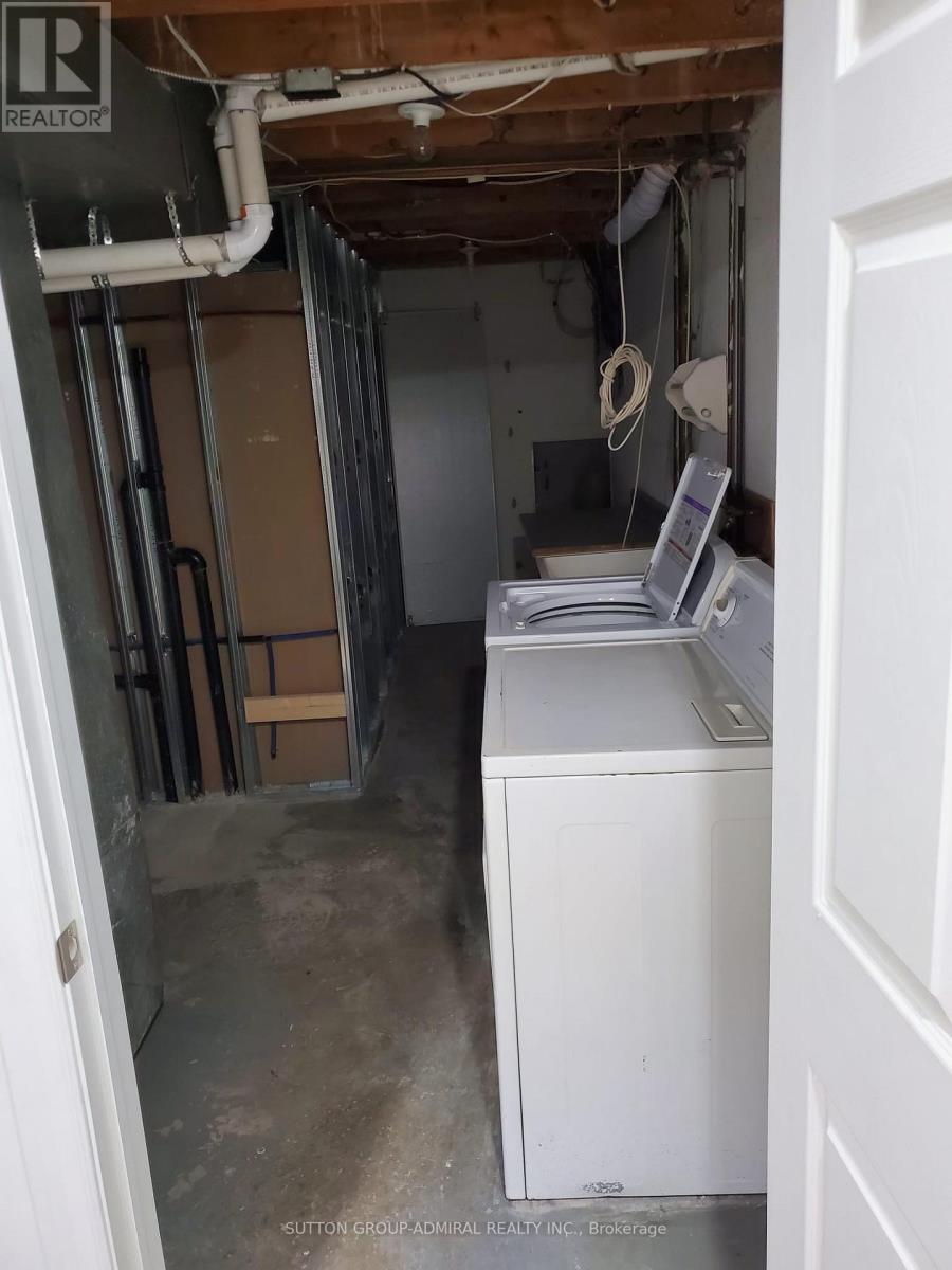 7 Townhouse Crescent, Brampton (Brampton East), Ontario  L6W 3C5 - Photo 19 - W12633728