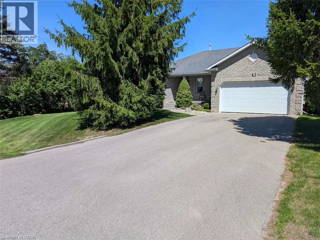 7 Club Court, Wasaga Beach, Ontario  L9Z 1J8 - Photo 2 - 40764800