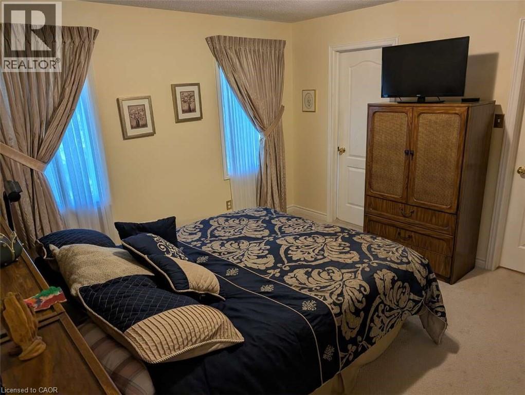 7 Club Court, Wasaga Beach, Ontario  L9Z 1J8 - Photo 9 - 40764800