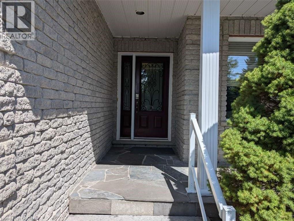 7 Club Court, Wasaga Beach, Ontario  L9Z 1J8 - Photo 3 - 40764800