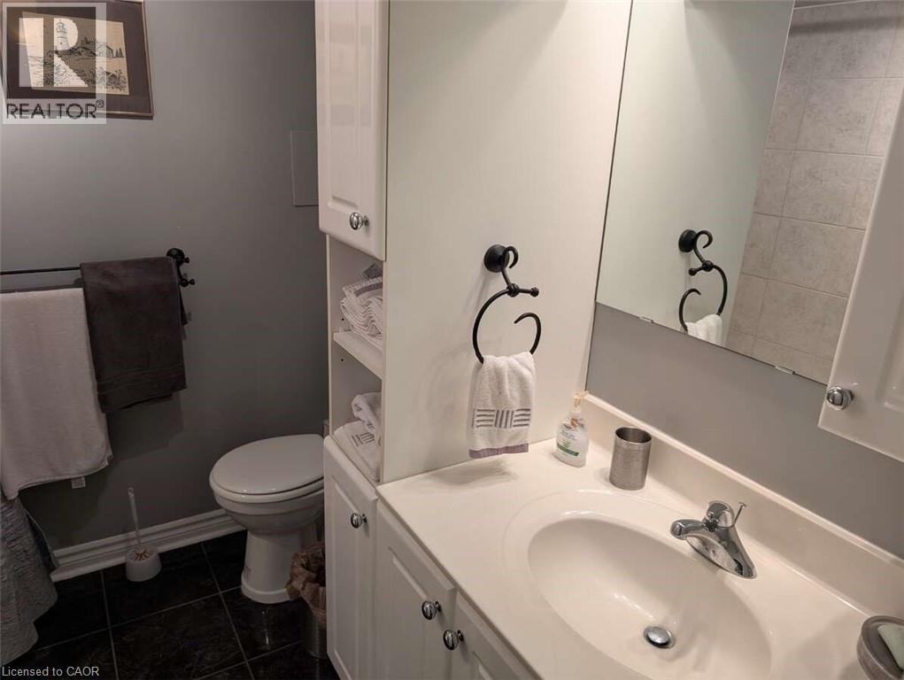 7 Club Court, Wasaga Beach, Ontario  L9Z 1J8 - Photo 19 - 40764800