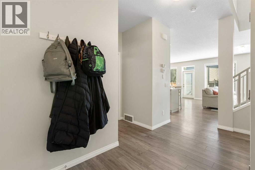 1708 Montgomery Gate Se, High River, Alberta  T1V 0H6 - Photo 4 - A2251316